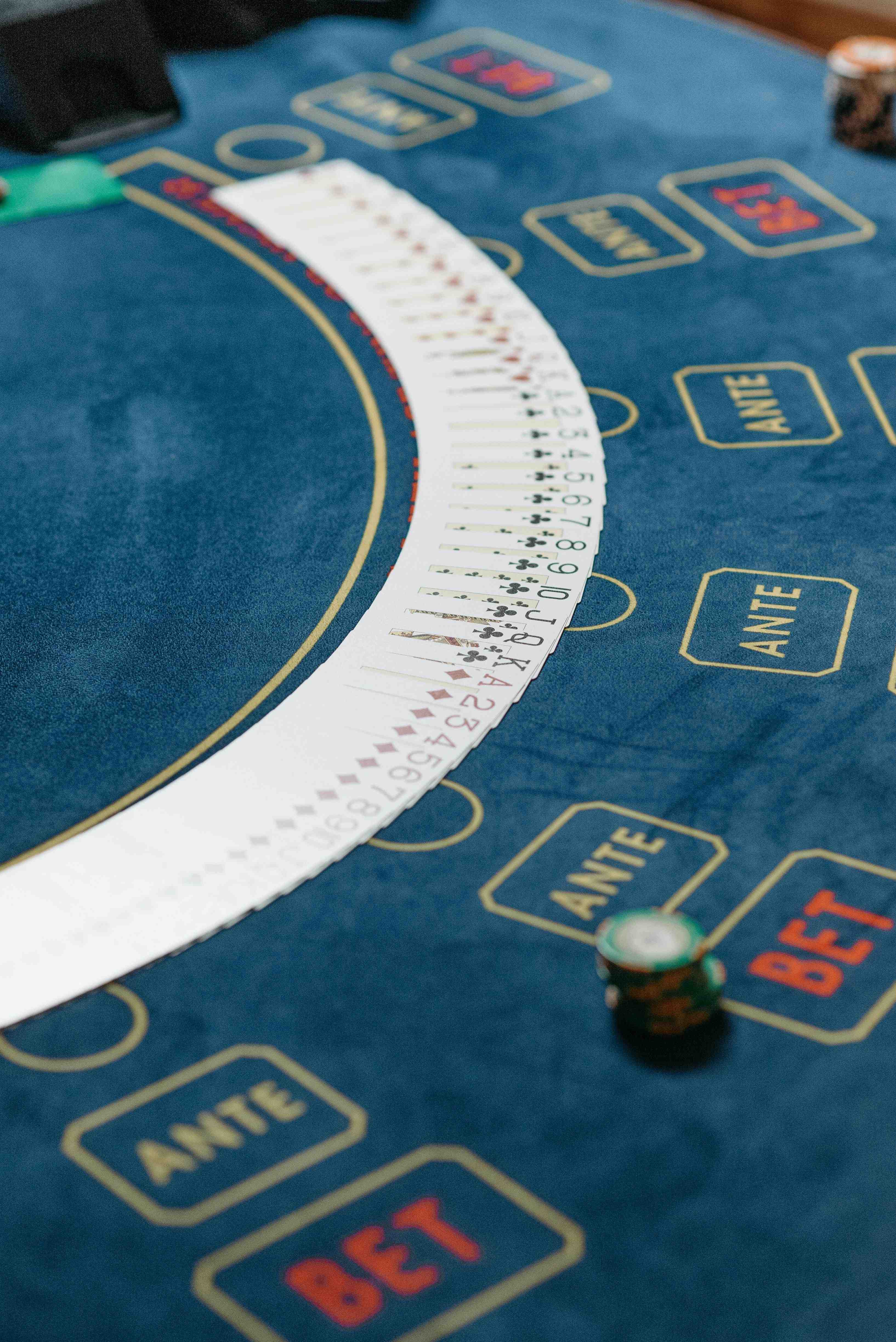 888 bet ဂိမ်းလော်ဘီ မြန်မာ online gaming platform MMK ဖြင့် ကစားနိုင်